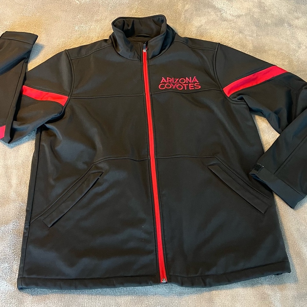 GIII Sports By Carl Banks NHL Arizona Coyotes Embroiled Black Jacket Men’s L/G